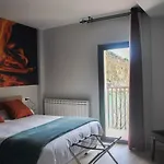 Hotel El Capricho De 2*